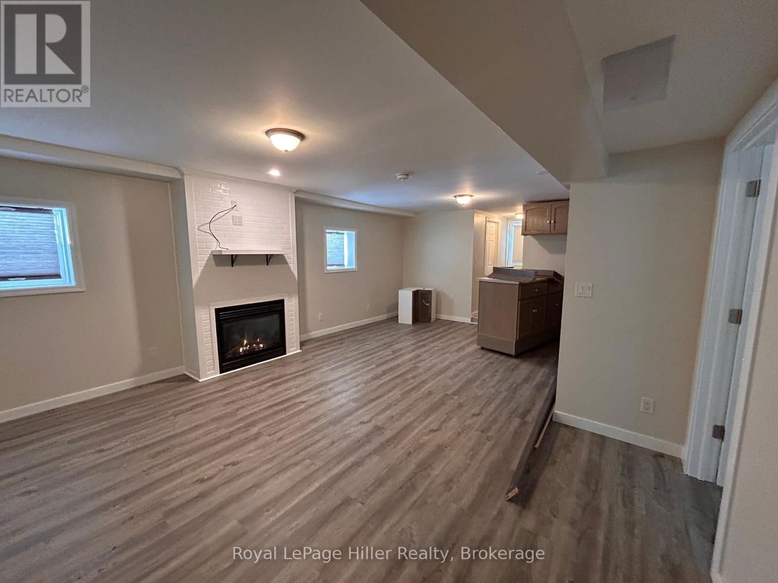 256 HURON ROAD Image 8