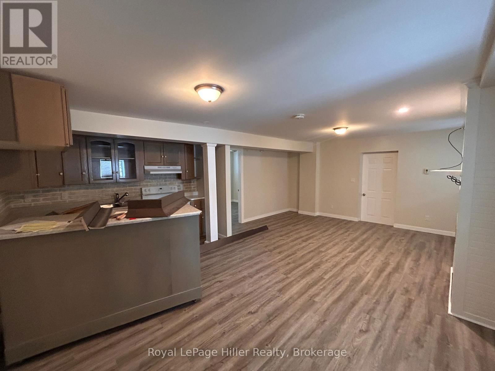 256 HURON ROAD Image 9