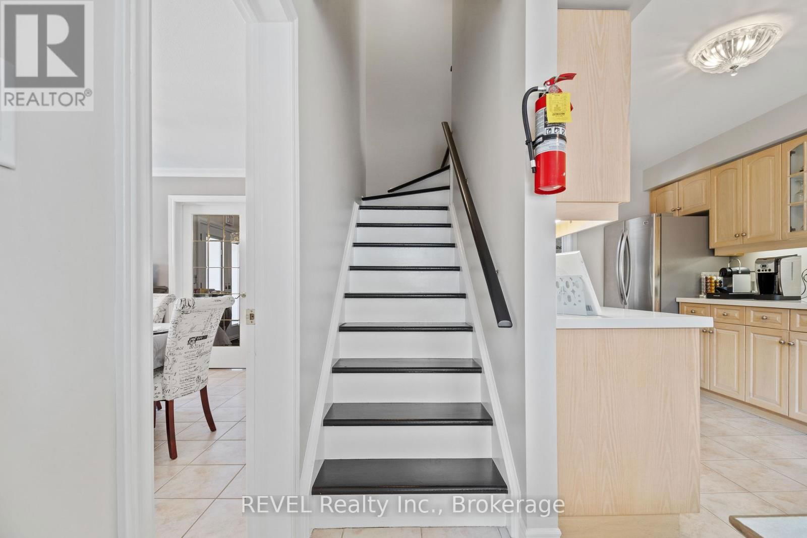 527 MISSISSAGUA STREET Image 29