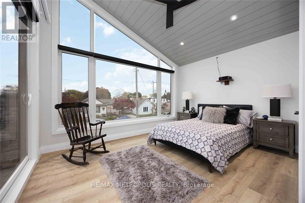 109 ST CLAIR STREET Image 23