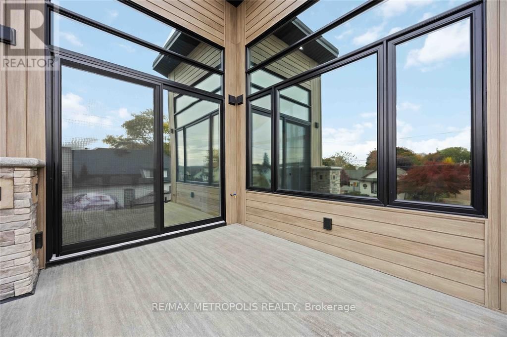 109 ST CLAIR STREET Image 31