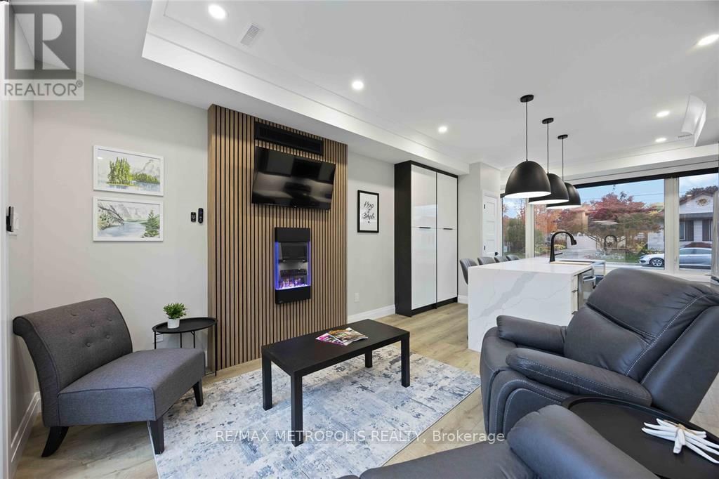 111 ST CLAIR STREET Image 14