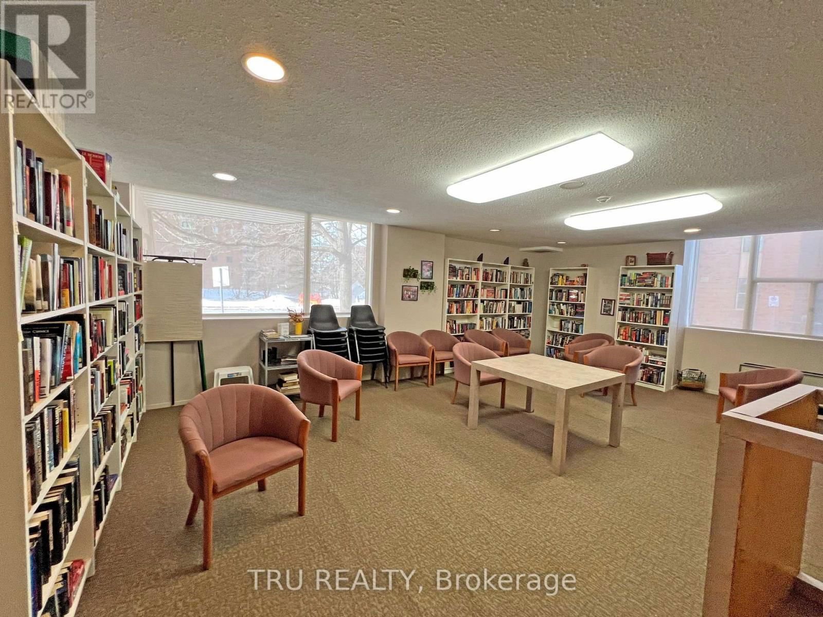105 - 2760 CAROUSEL CRESCENT Image 25