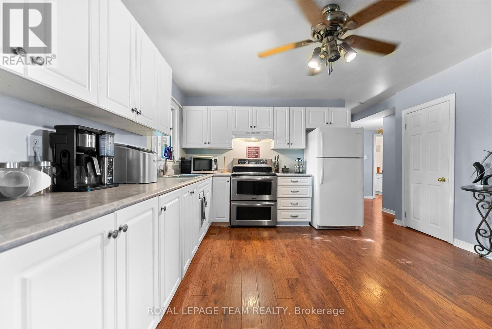 215 JUNE STREET Image 15