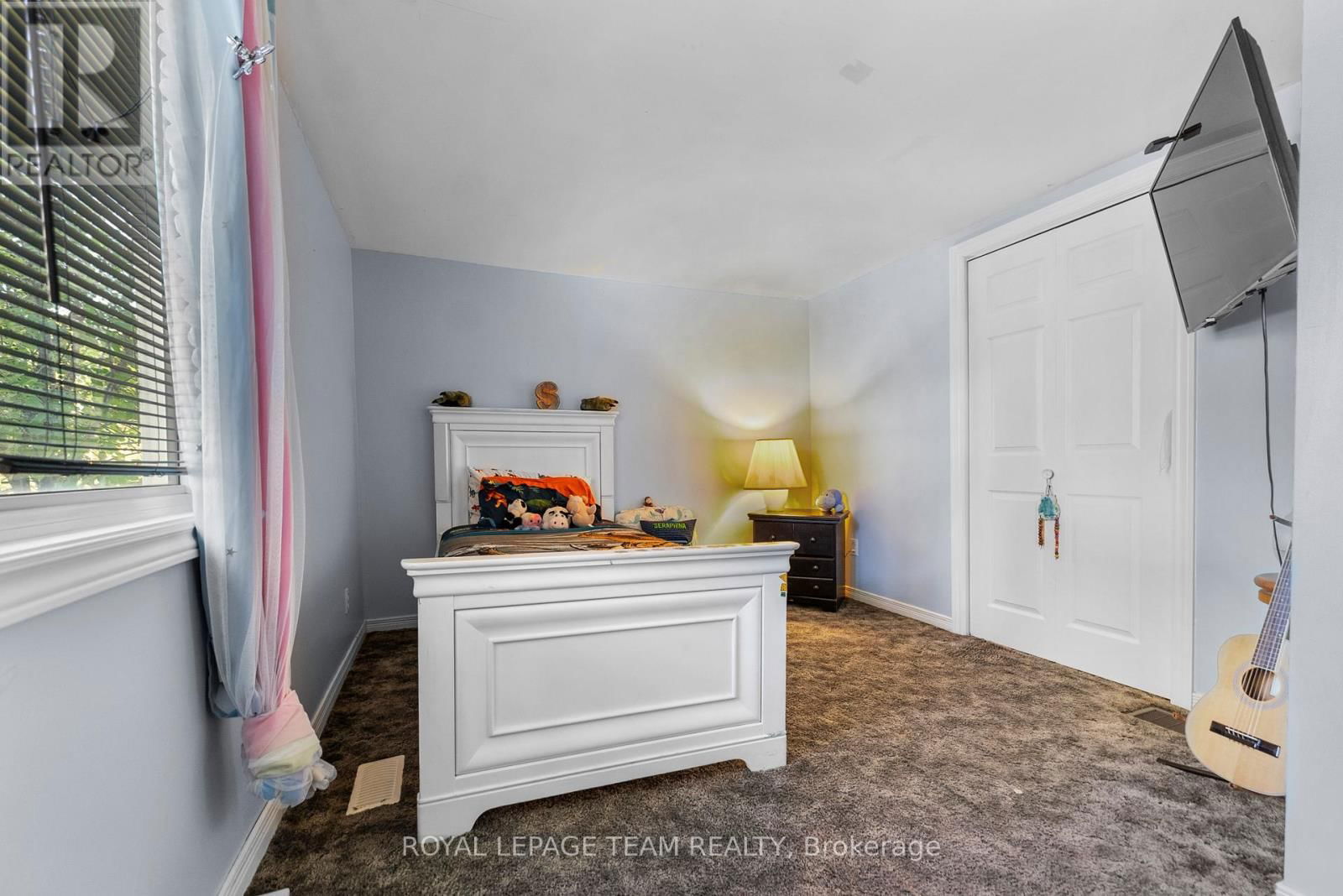 215 JUNE STREET Image 22