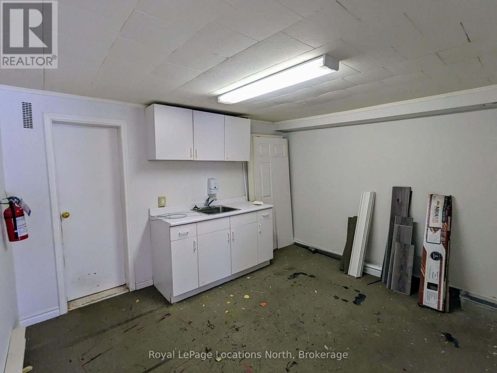 1 - 164 CLARK STREET Image 11