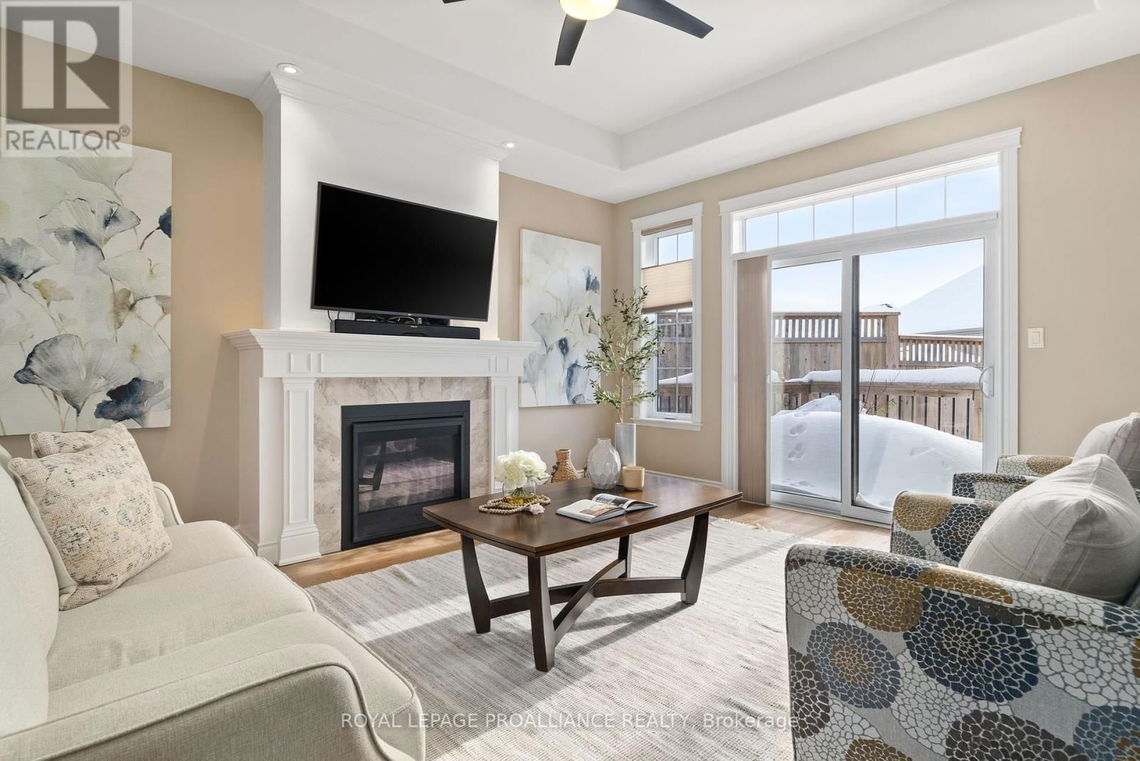 17 ROSSLYN DRIVE Image 12