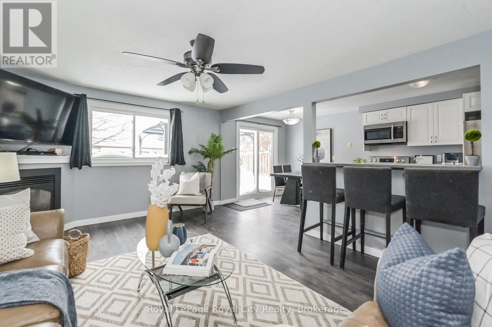 300 STORNOWAY DRIVE Image 15