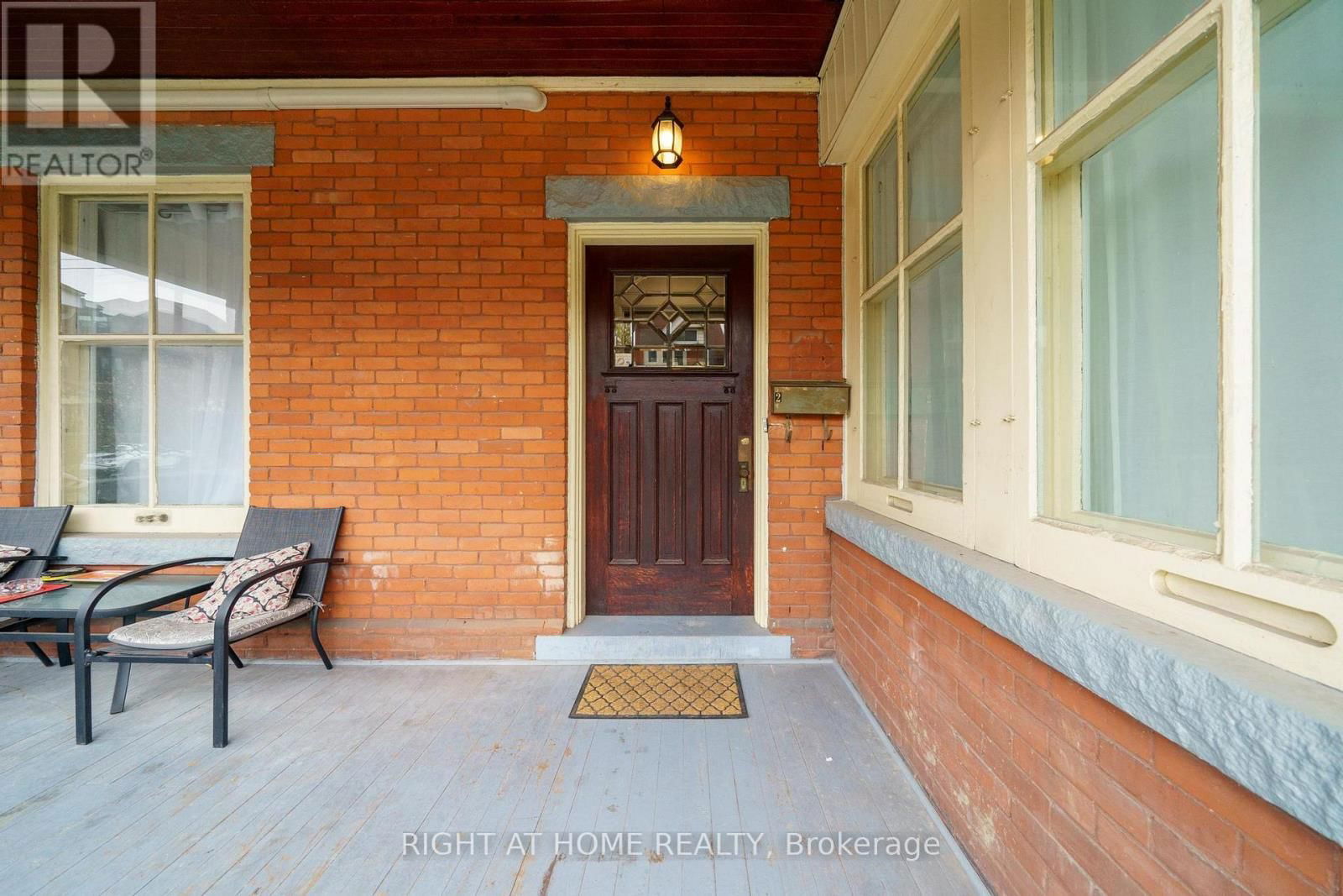 132 HOLTON AVENUE SOUTH Image 2