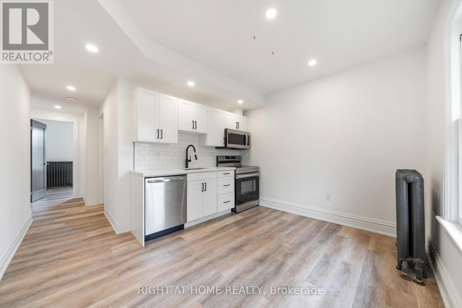 132 HOLTON AVENUE SOUTH Image 20