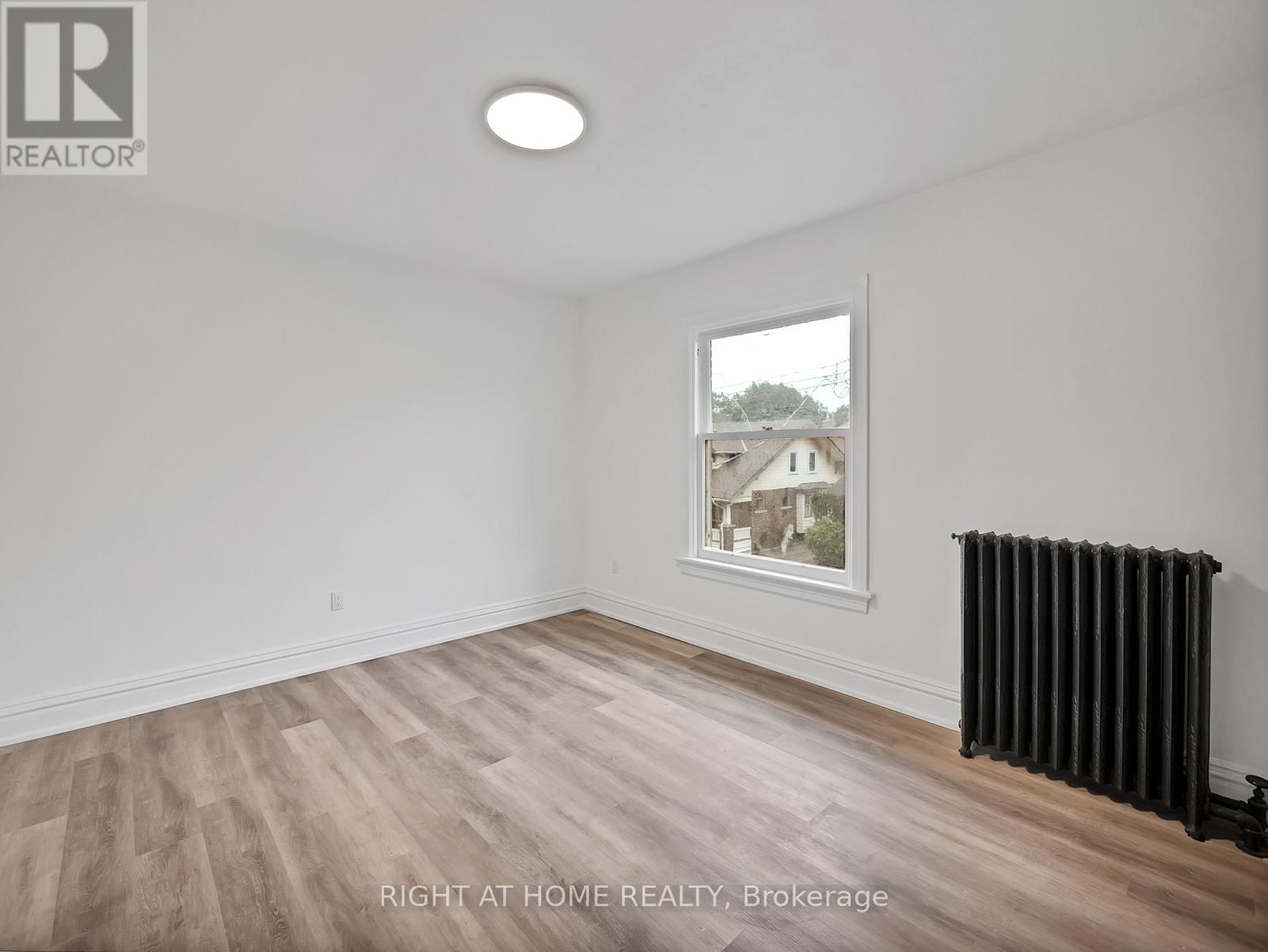 132 HOLTON AVENUE SOUTH Image 27