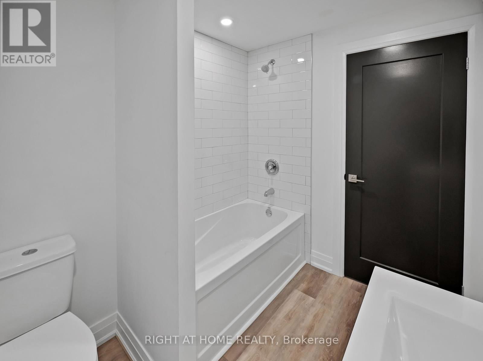 132 HOLTON AVENUE SOUTH Image 34