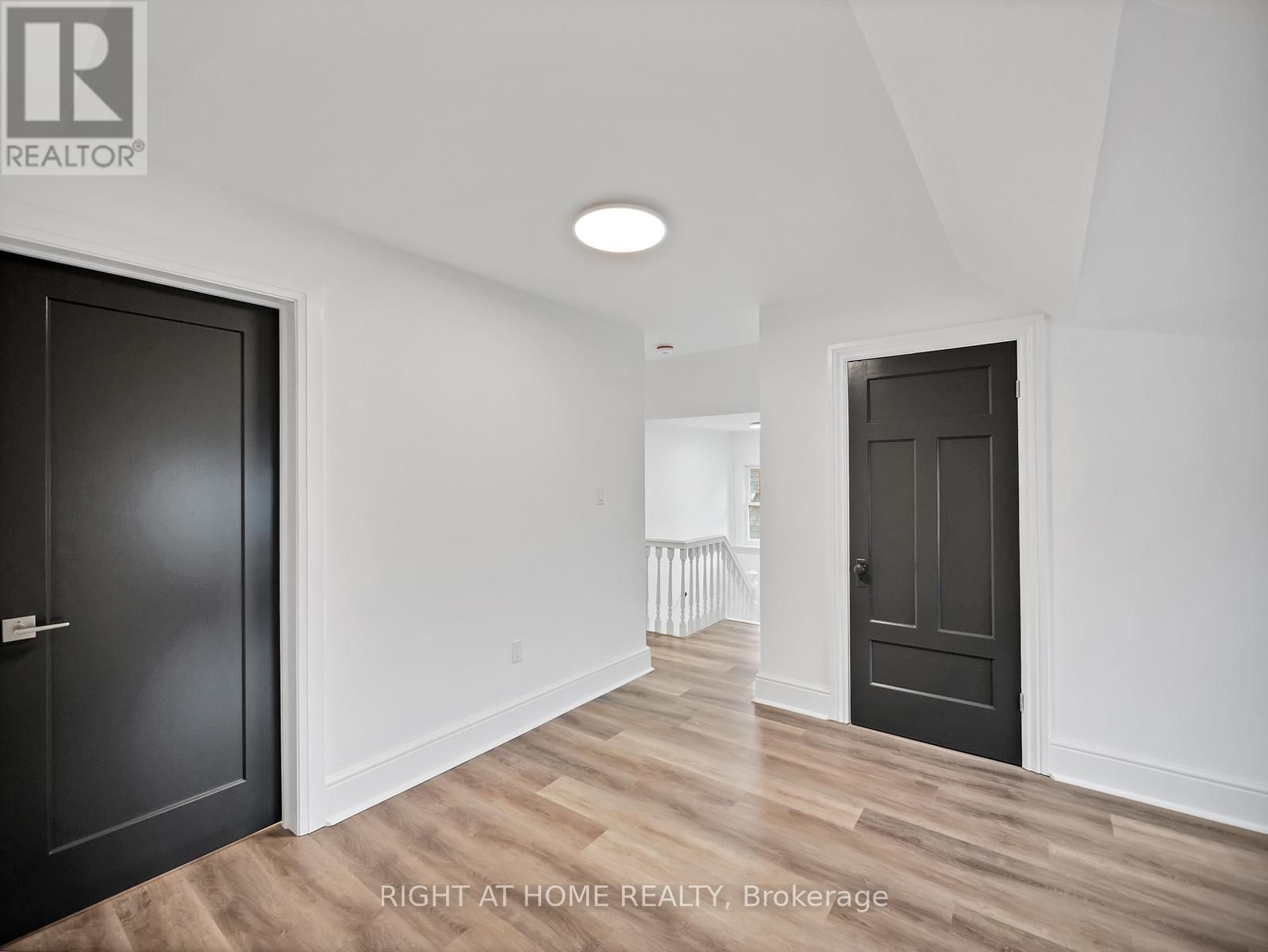 132 HOLTON AVENUE SOUTH Image 36