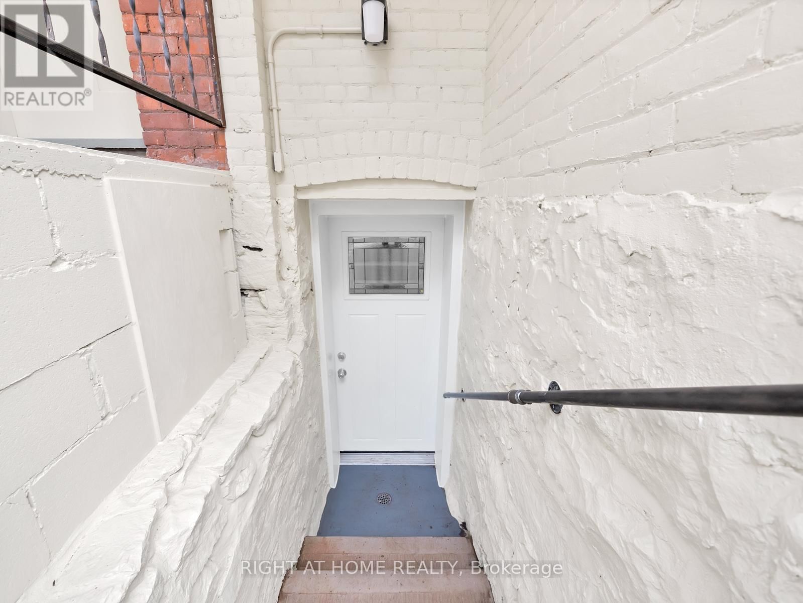 132 HOLTON AVENUE SOUTH Image 43