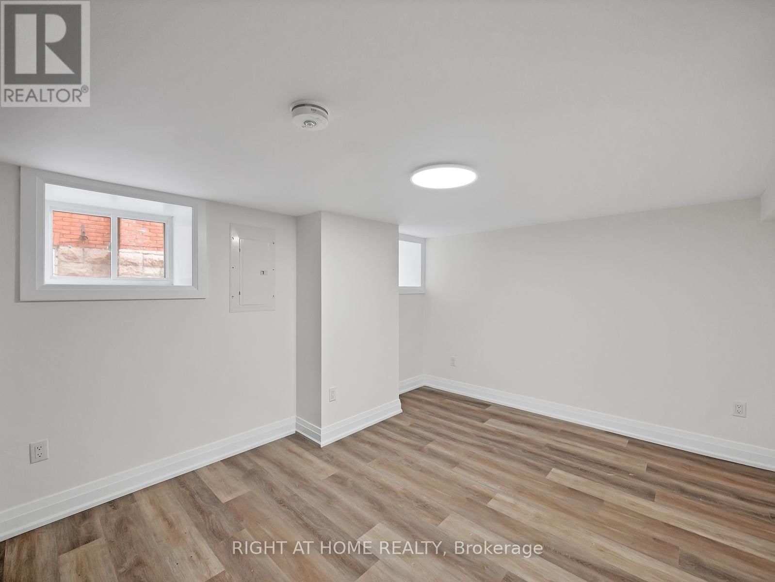 132 HOLTON AVENUE SOUTH Image 45