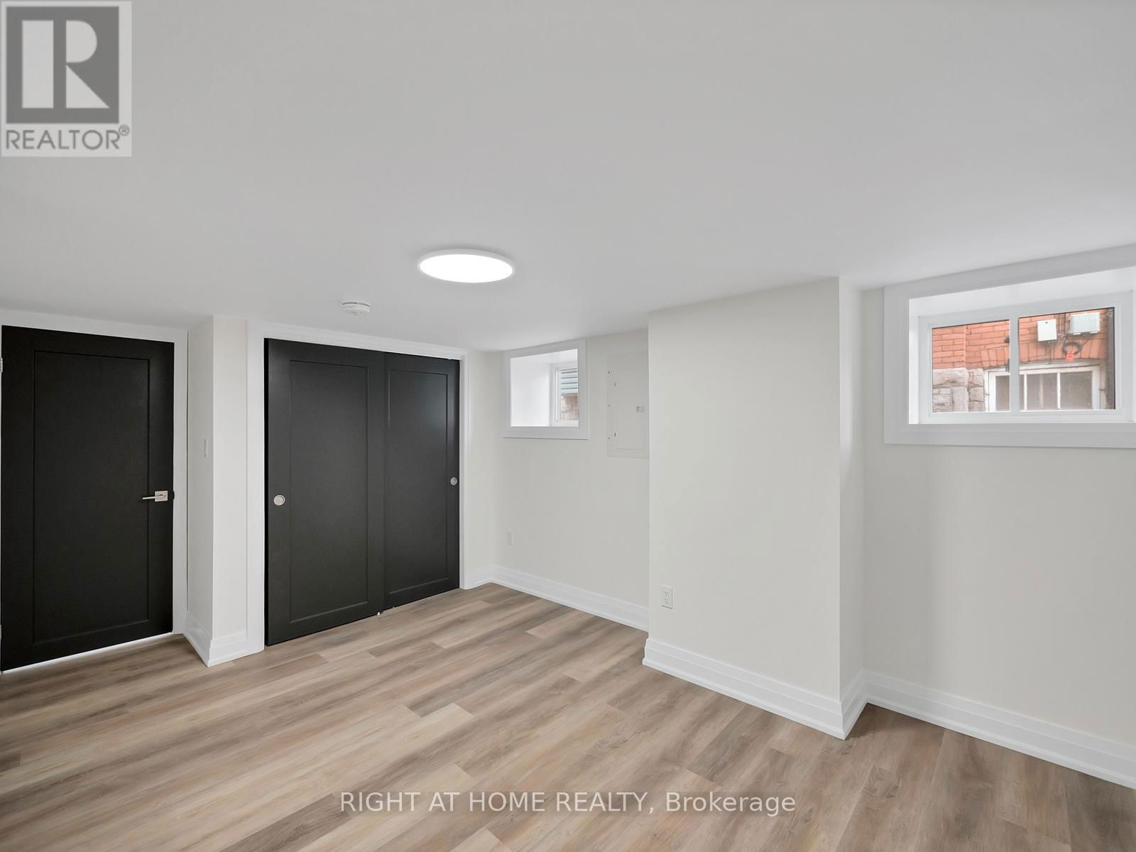 132 HOLTON AVENUE SOUTH Image 48