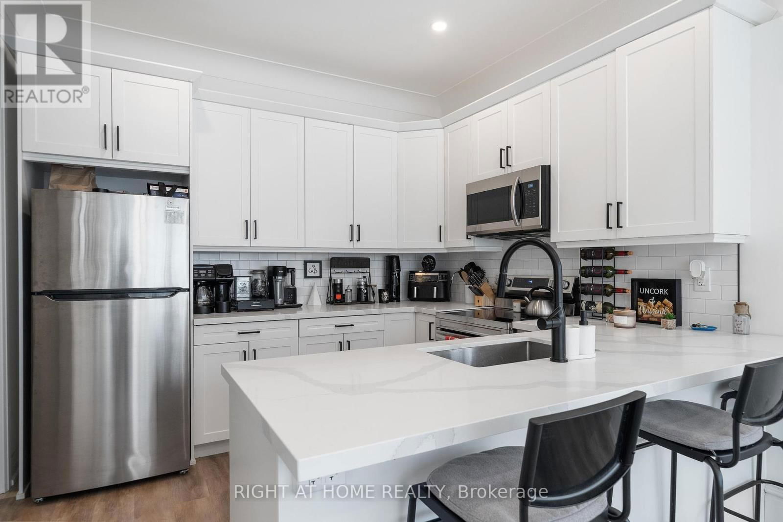 132 HOLTON AVENUE SOUTH Image 9