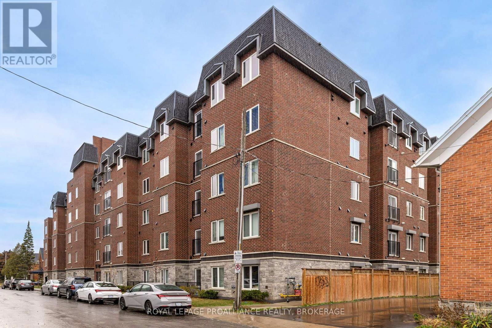 113 - 501 FRONTENAC STREET Image 2