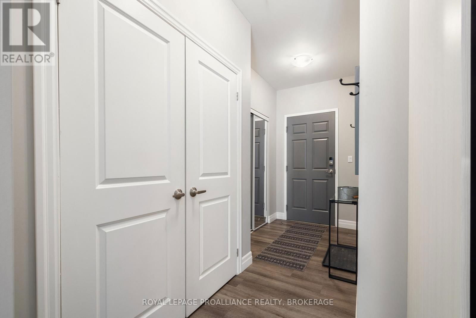 113 - 501 FRONTENAC STREET Image 5