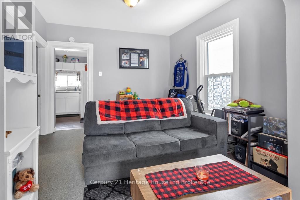 173 SYDENHAM STREET Image 7