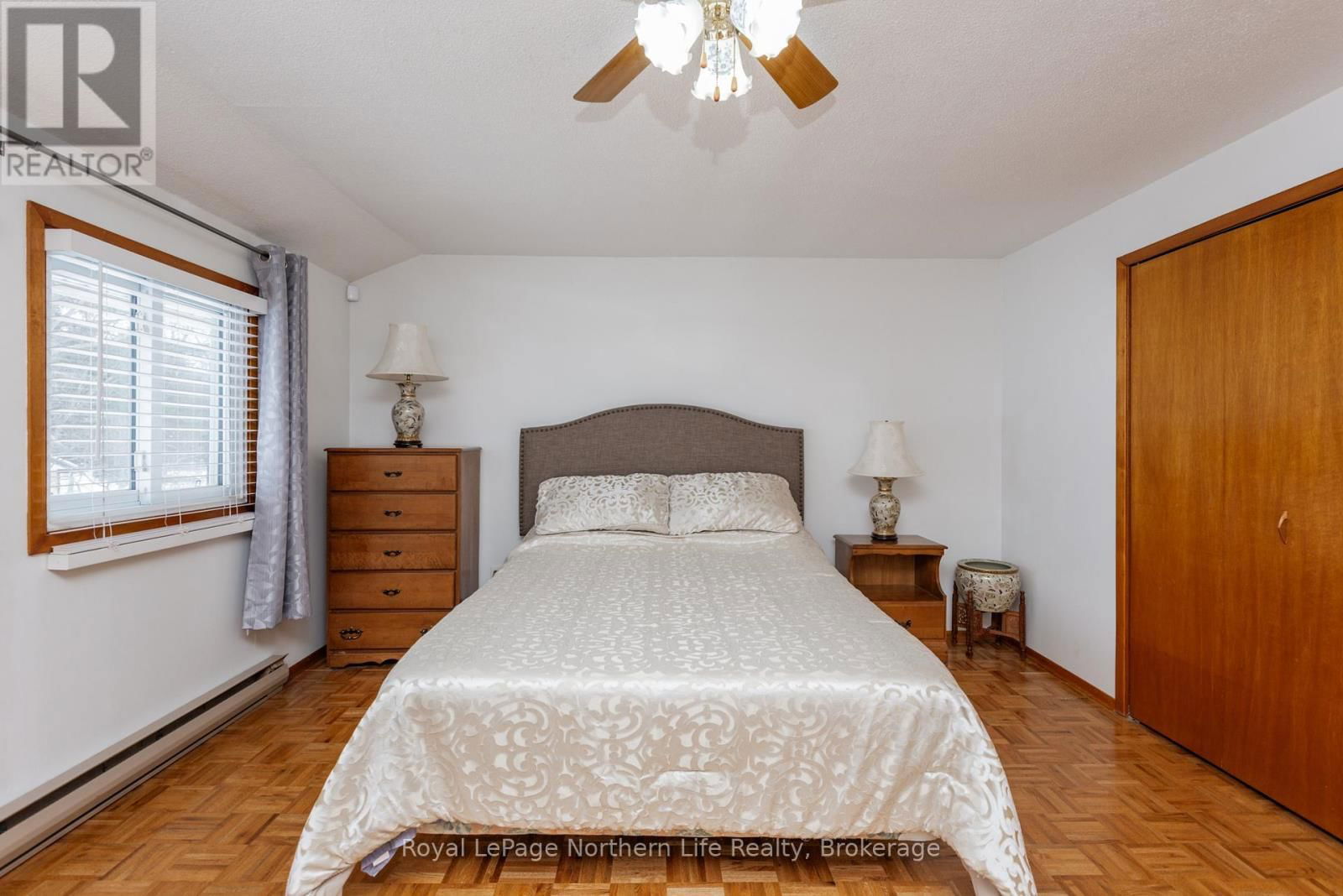 653 LAKESHORE DRIVE Image 20