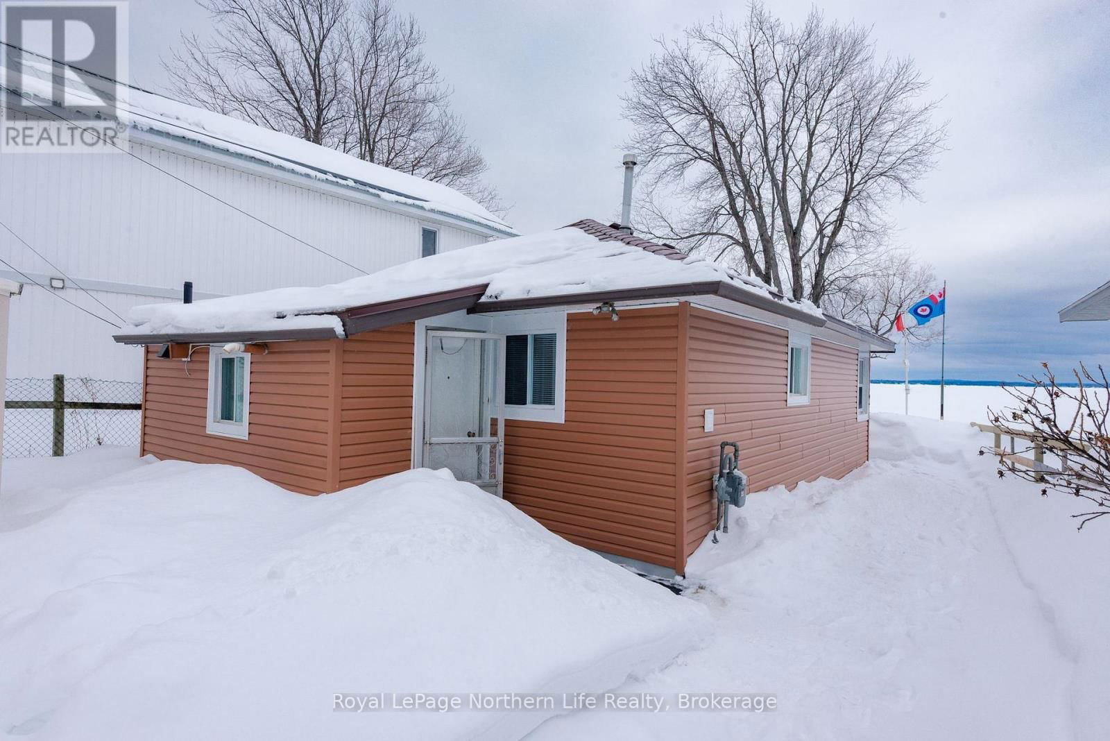 653 LAKESHORE DRIVE Image 39
