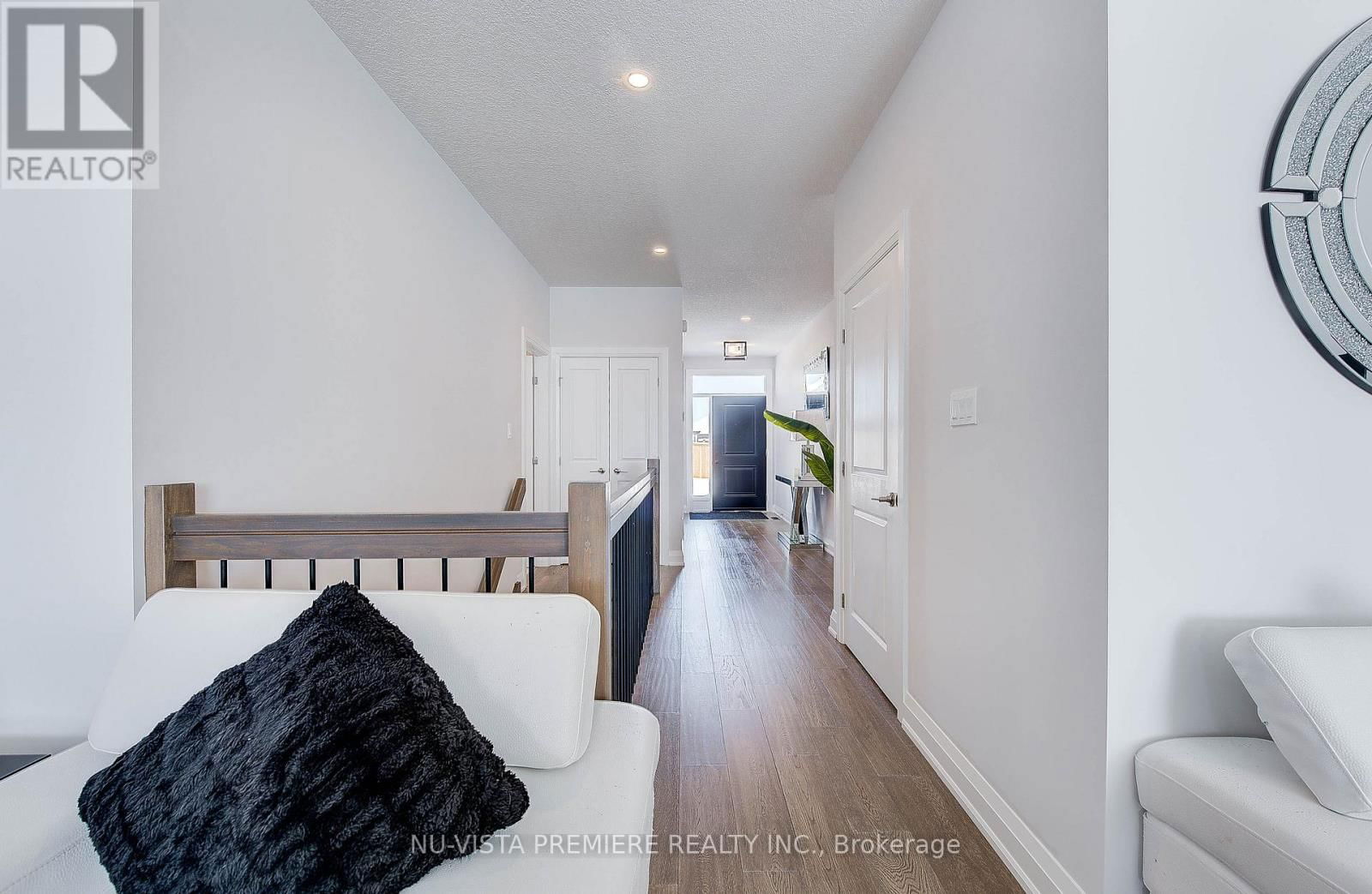 69 - 383 DAVENTRY WAY Image 11