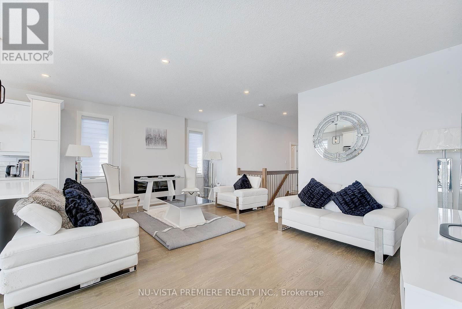 69 - 383 DAVENTRY WAY Image 13