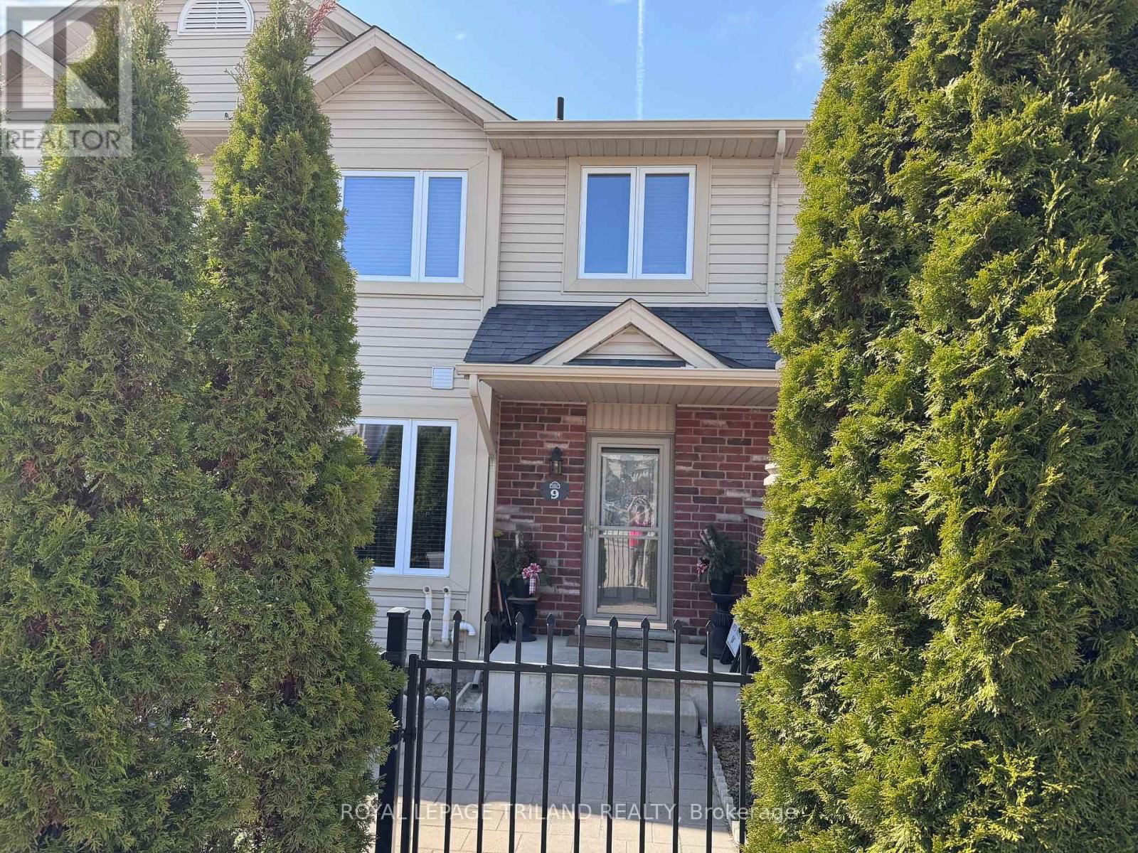 9 - 1625 PURSER STREET Image 1