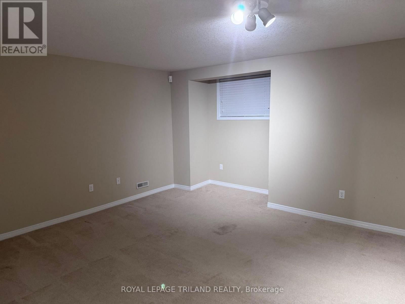 9 - 1625 PURSER STREET Image 16