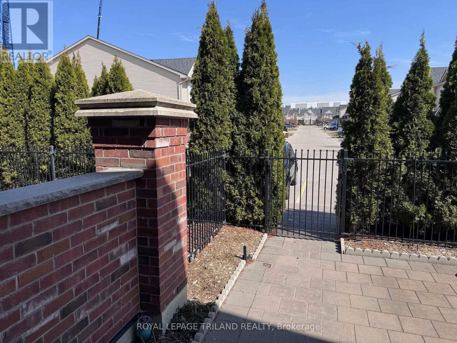 9 - 1625 PURSER STREET Image 21