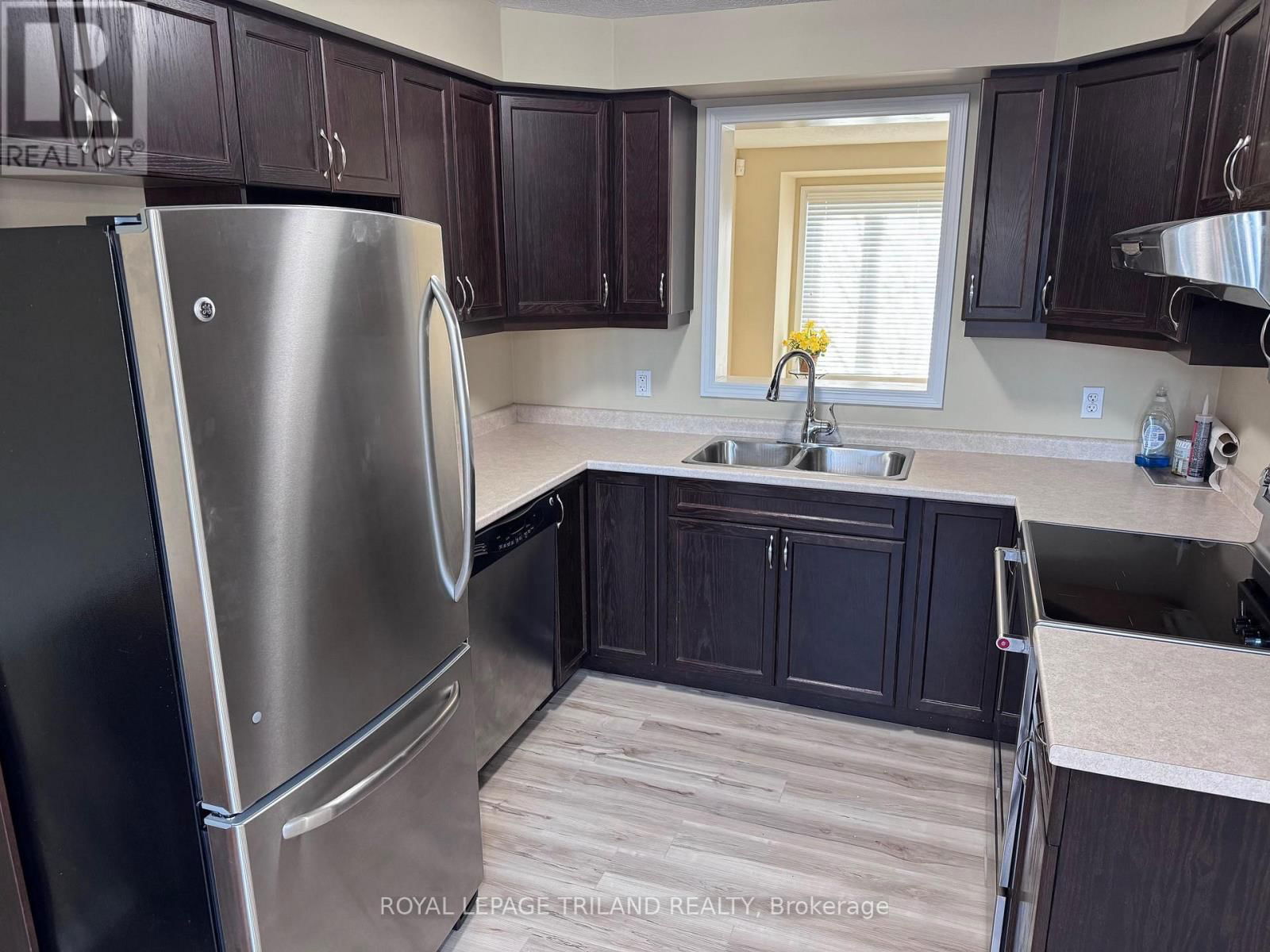 9 - 1625 PURSER STREET Image 7