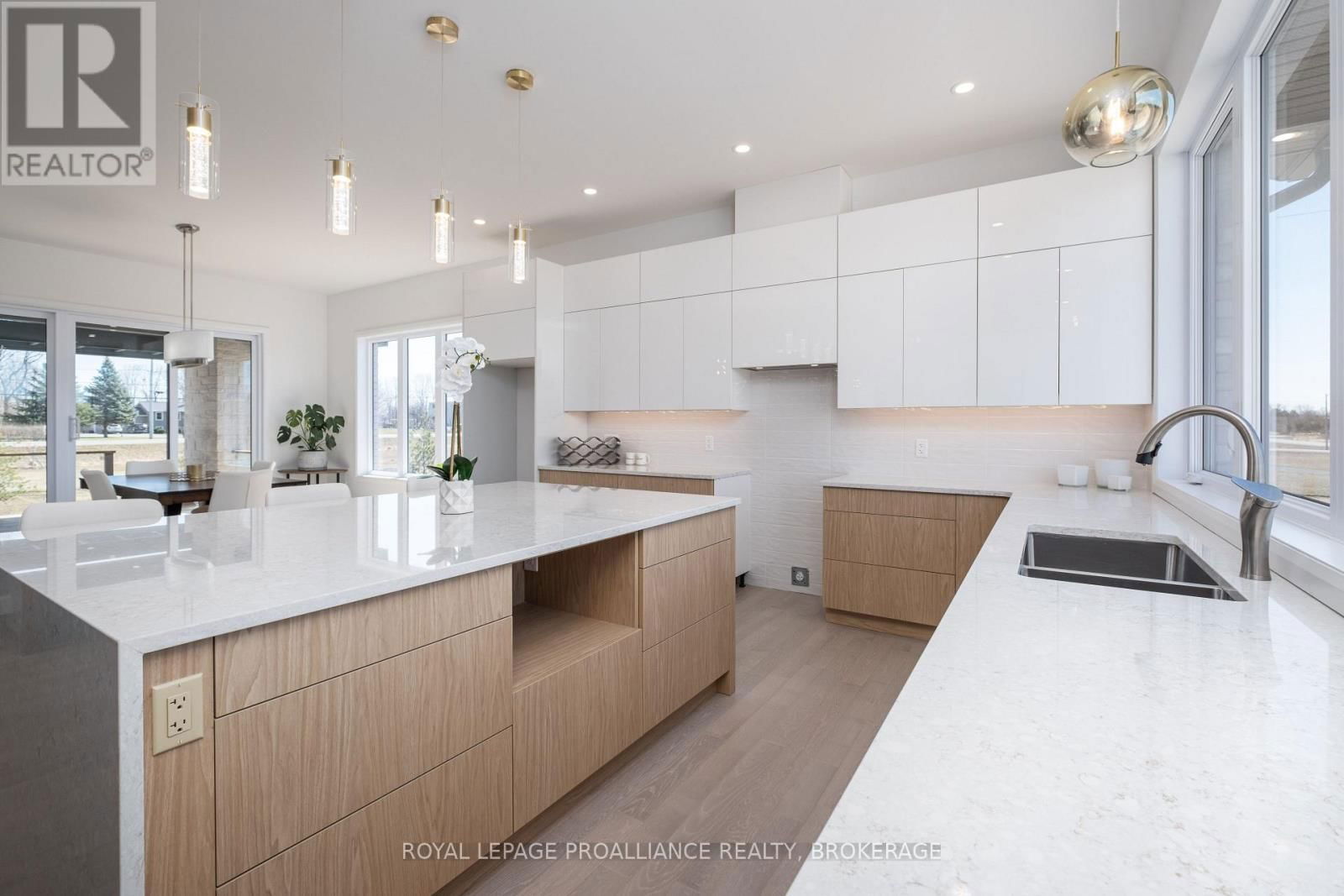 158 SUMMERSIDE DRIVE Image 26