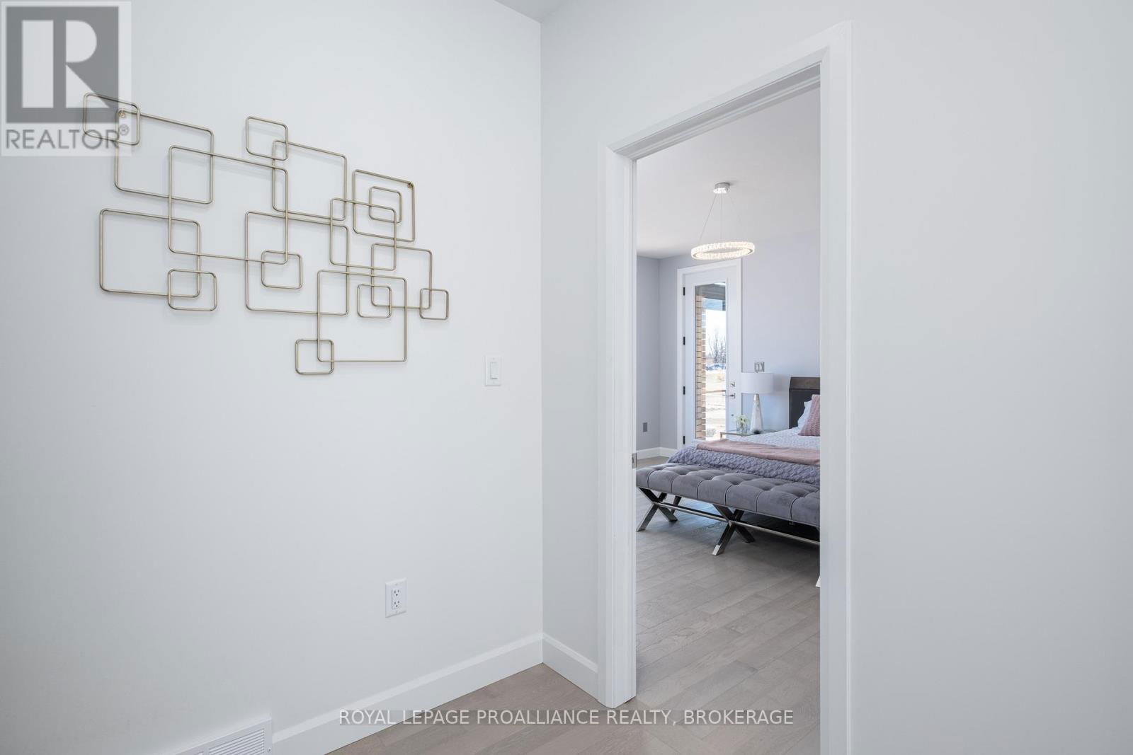 158 SUMMERSIDE DRIVE Image 28