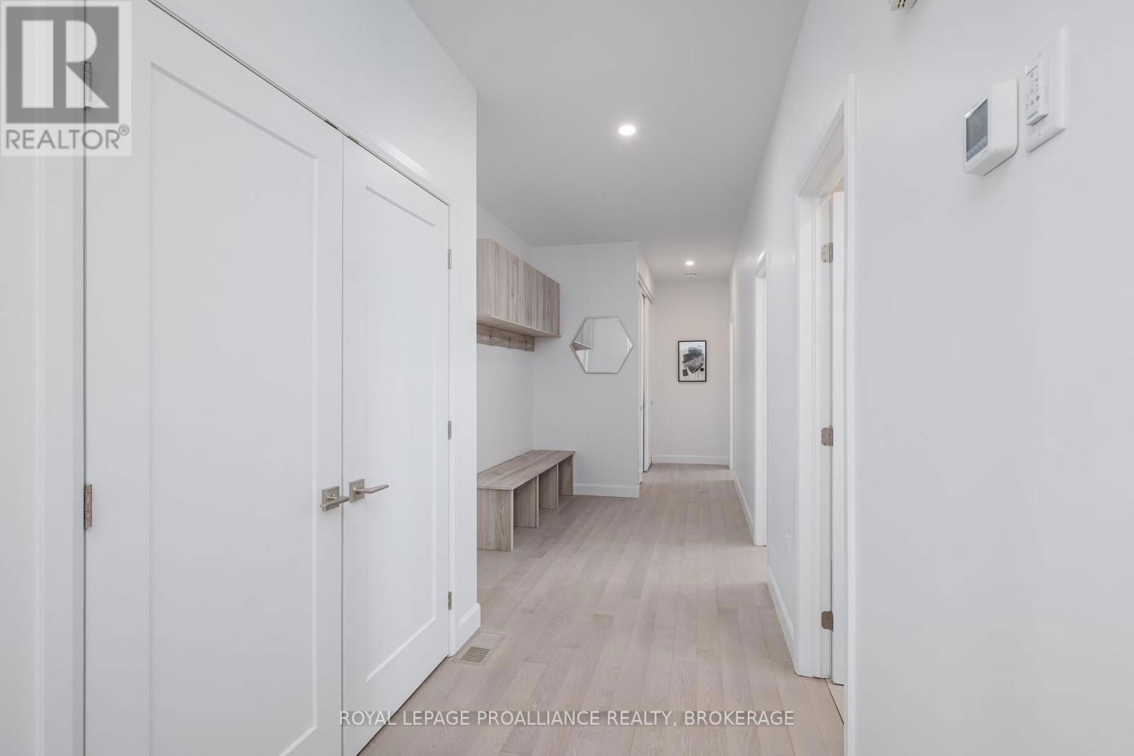 158 SUMMERSIDE DRIVE Image 34