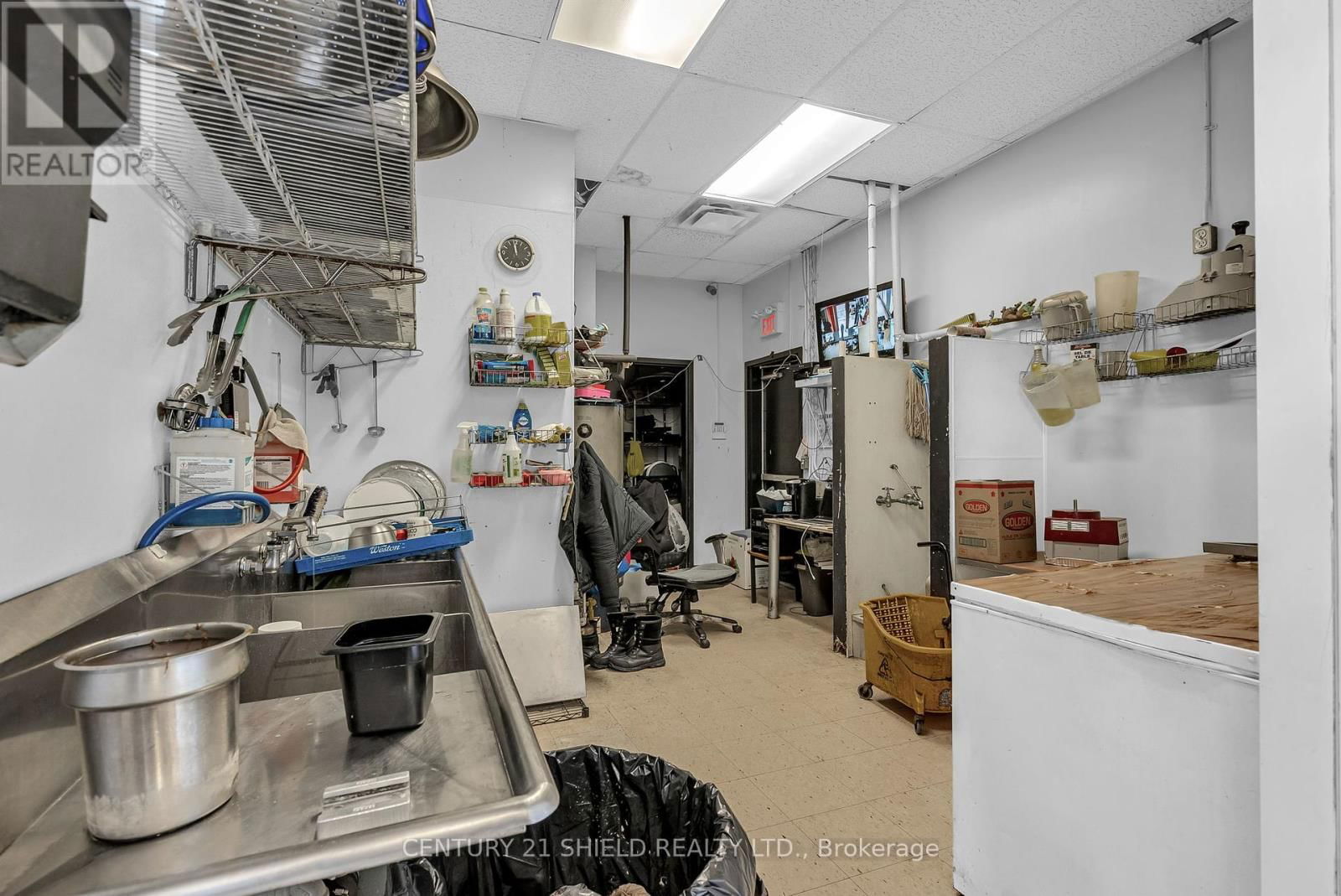 1315-1317 BROOKDALE AVENUE Image 31