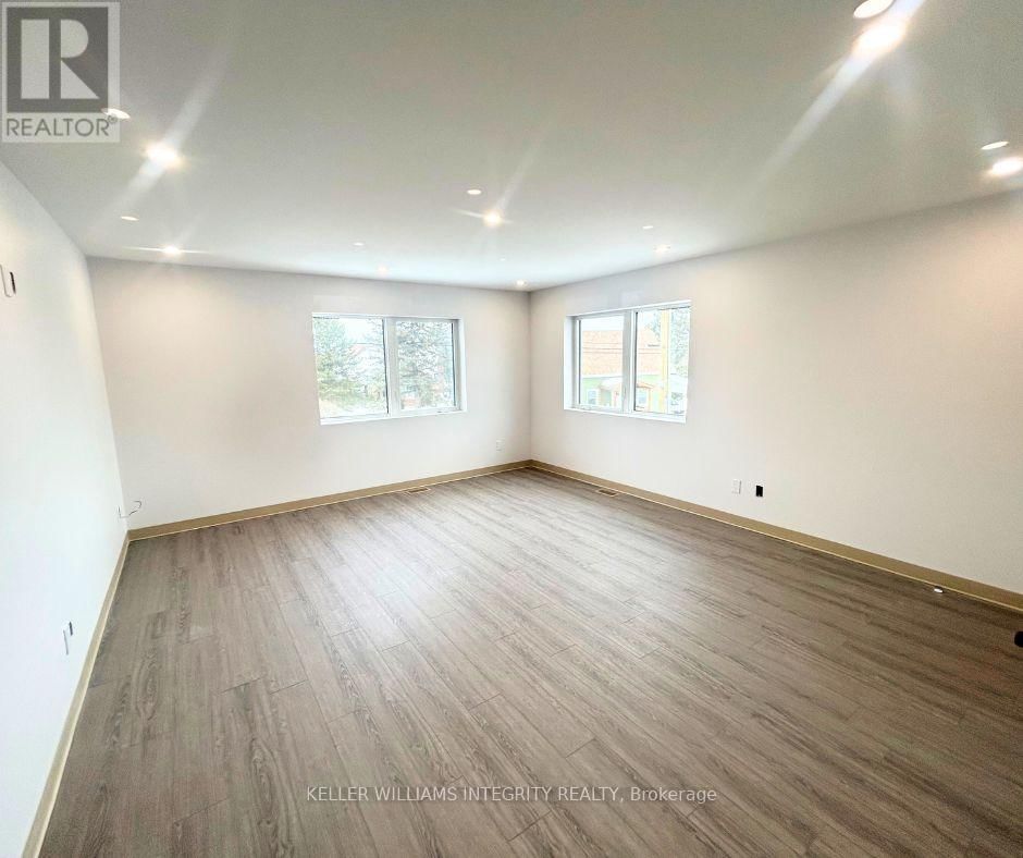 Commercial - 14C LABROSSE STREET Image 4