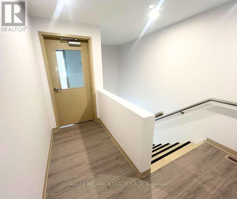 Commercial - 14C LABROSSE STREET Image 5