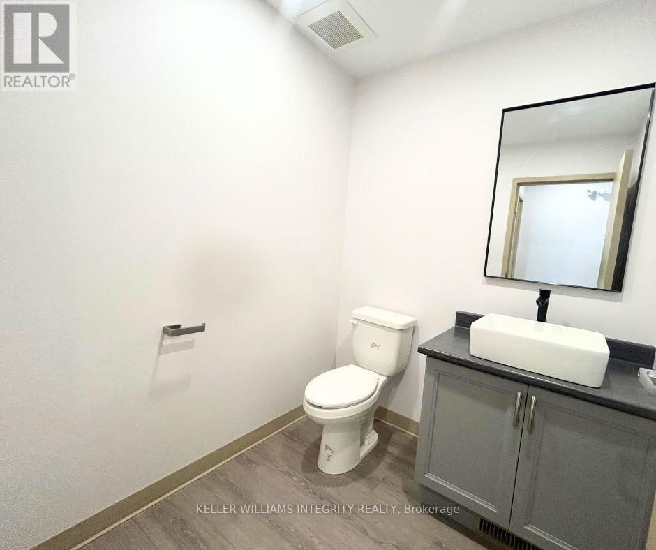 Commercial - 14C LABROSSE STREET Image 6