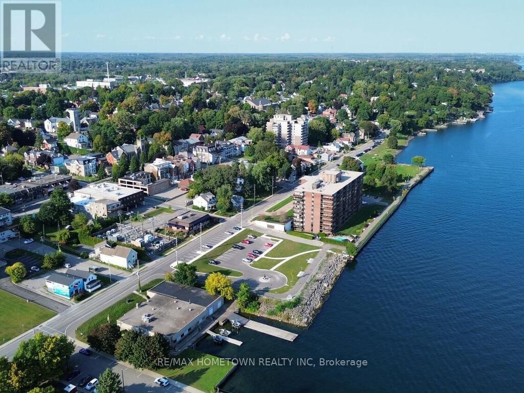103 - 55 WATER STREET EAST Image 4