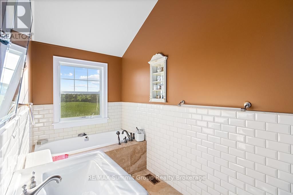 385073 4TH CONCESSION A Image 16