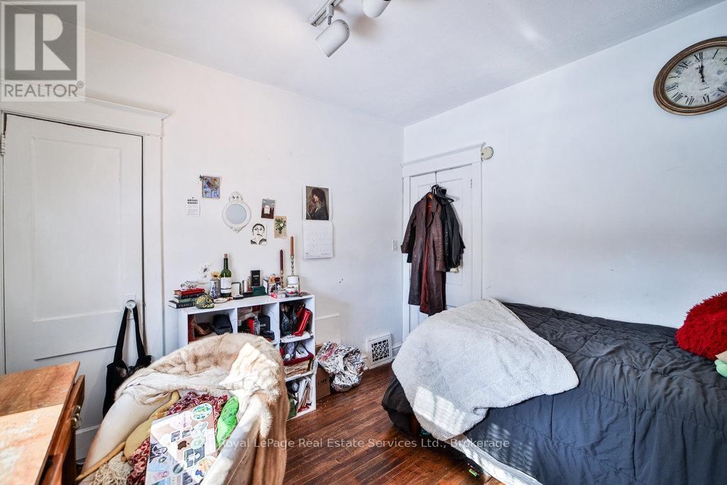 1105 KING STREET WEST Image 12
