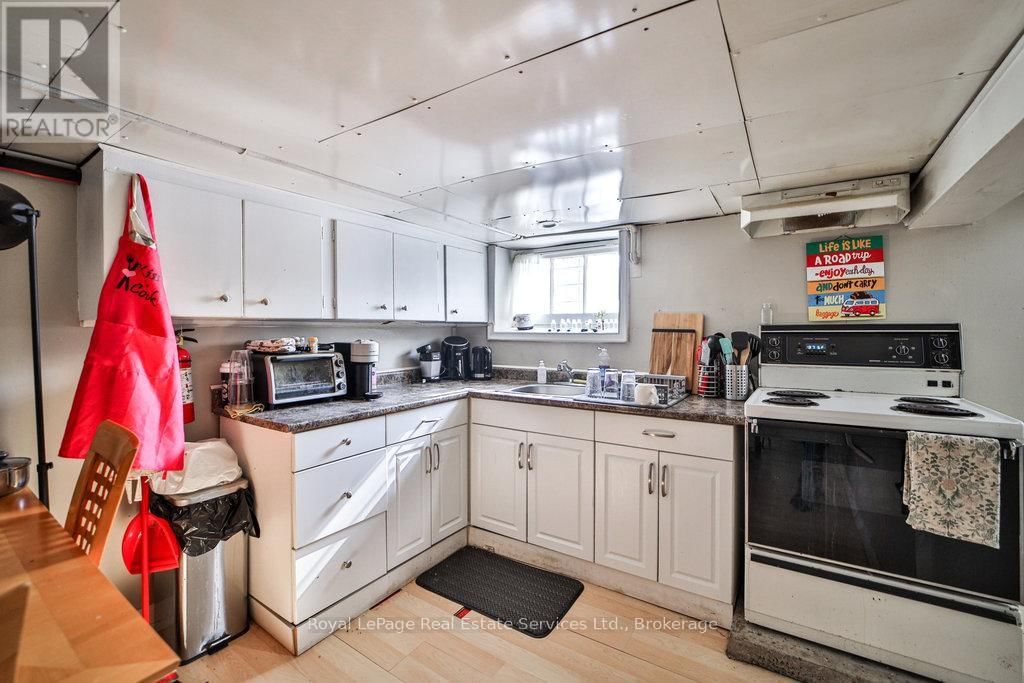 1105 KING STREET WEST Image 17