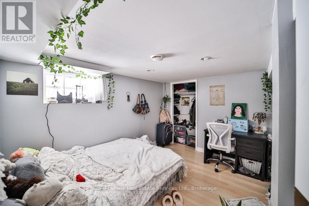 1105 KING STREET WEST Image 27