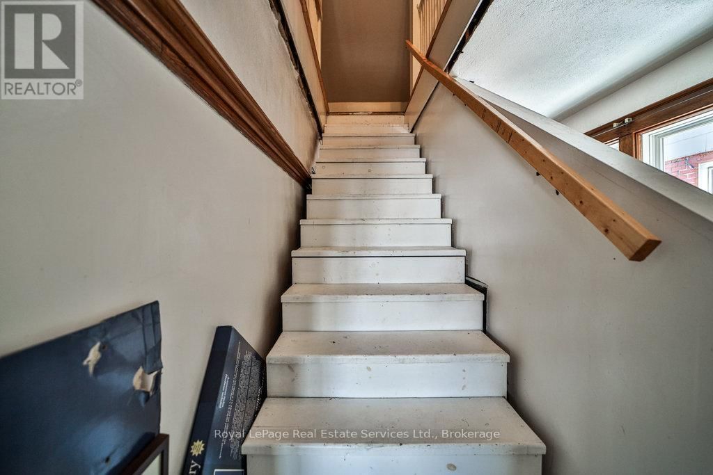 1105 KING STREET WEST Image 28