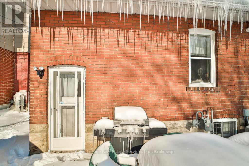 1105 KING STREET WEST Image 37