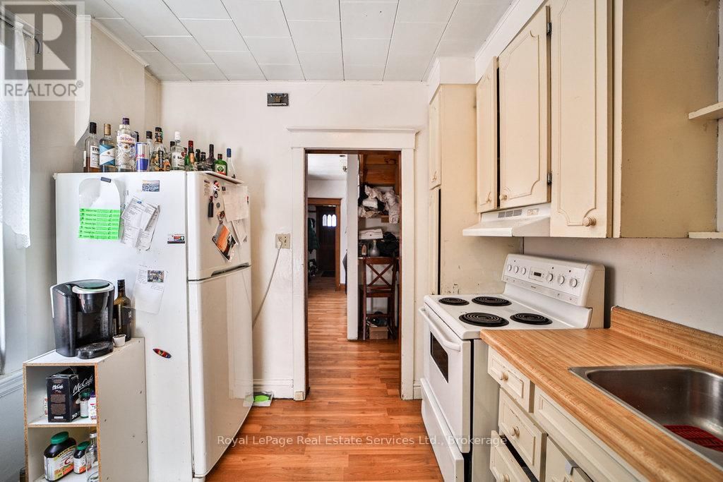 1105 KING STREET WEST Image 8