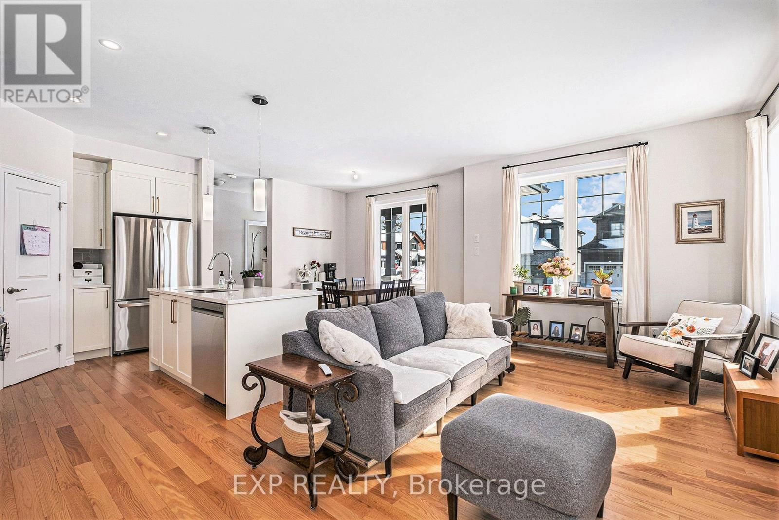617 FISHER STREET Image 13