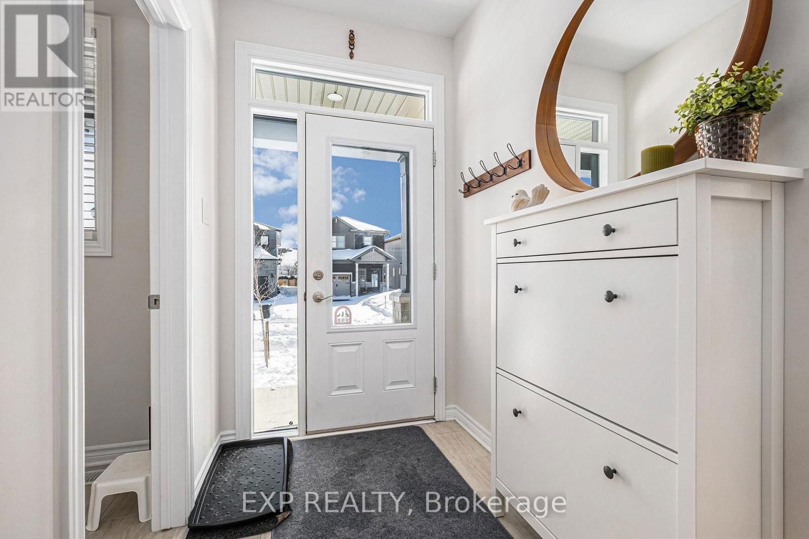 617 FISHER STREET Image 15