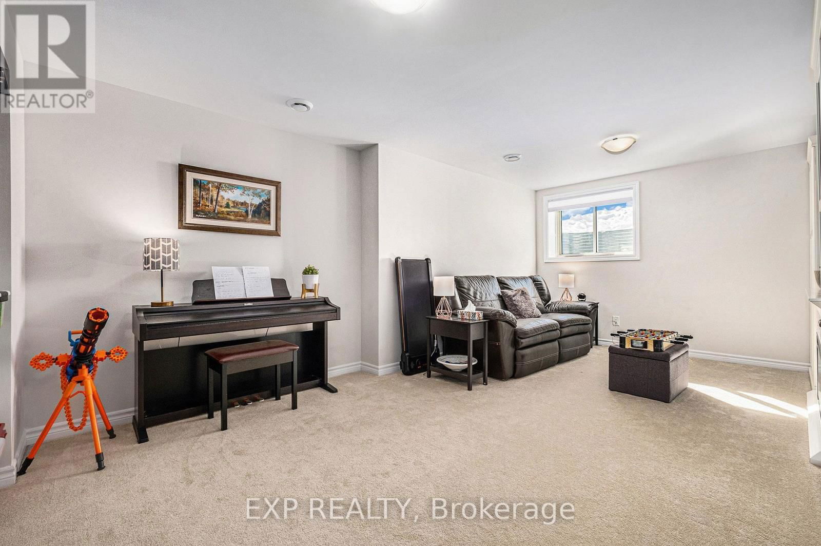 617 FISHER STREET Image 16